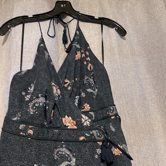 Wrap around halter maxi dress - Picture 5 of 6